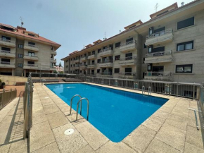Amplio piso con garaje privado y piscina